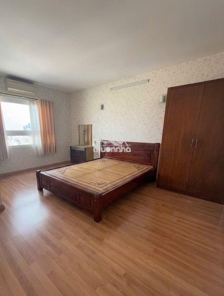 Sang - đẹp nhà 4tầng x 44m2 đường hoa - khu phan xích long - bán gấp - 2