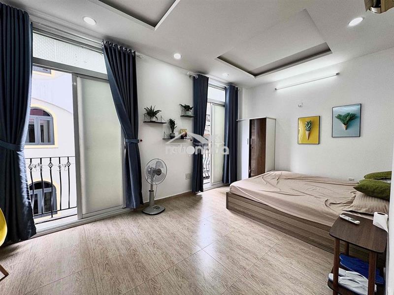 🏠 Căn hộ 2 ban công - ngay trung tâm quận 1 - full nội thất - an ninh