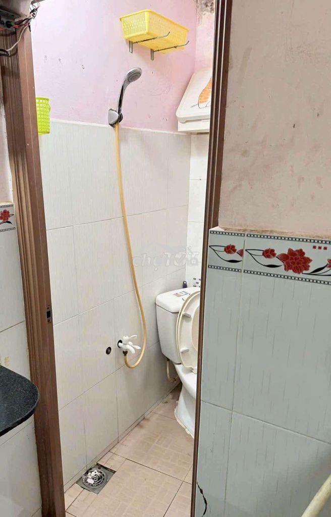 Cho thuê nhà hẻm 2 xe máy, 1 xet, hoà hung q.10 - 4