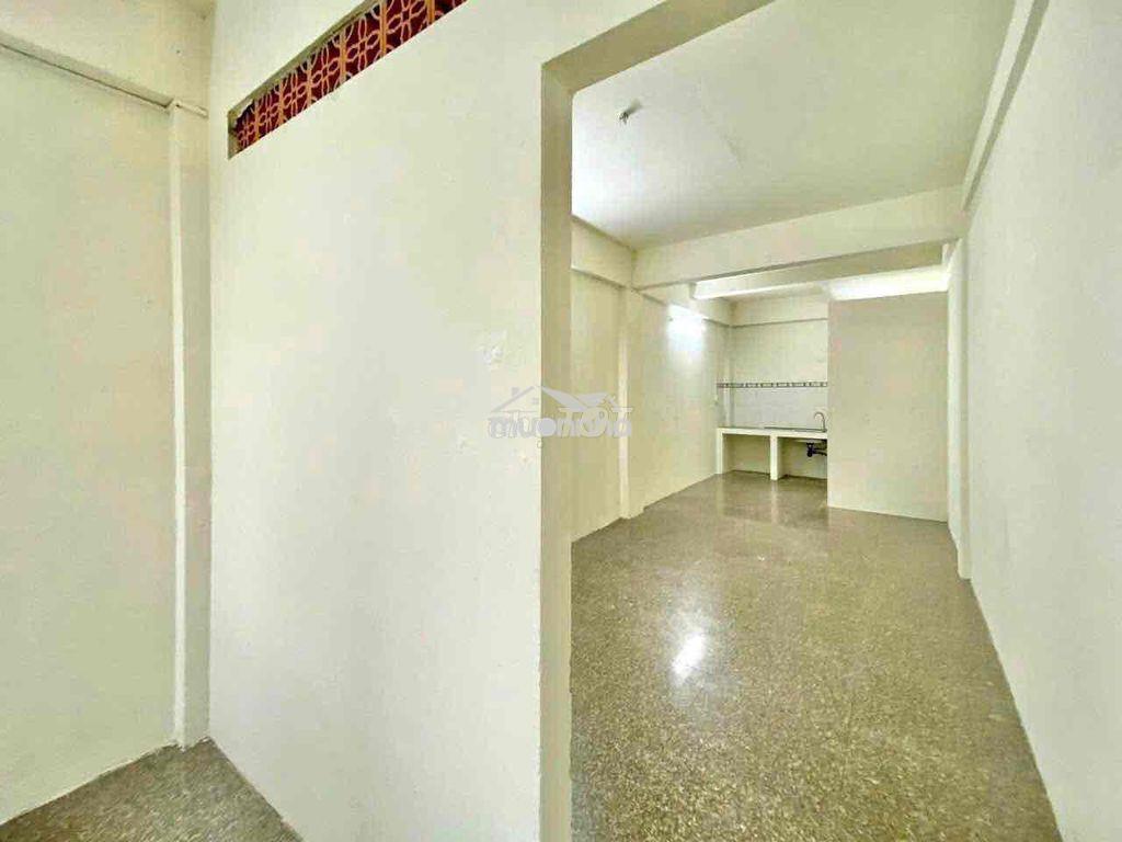 Cho thuê phòng trọ gần đh tc maketting - 2
