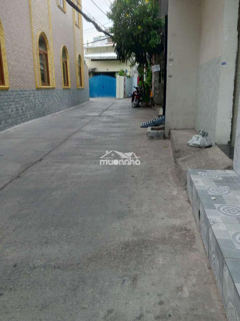 Nhà 43m2,phú thọ hòa,5 phòng,2 mặt hẻm thoáng mát.