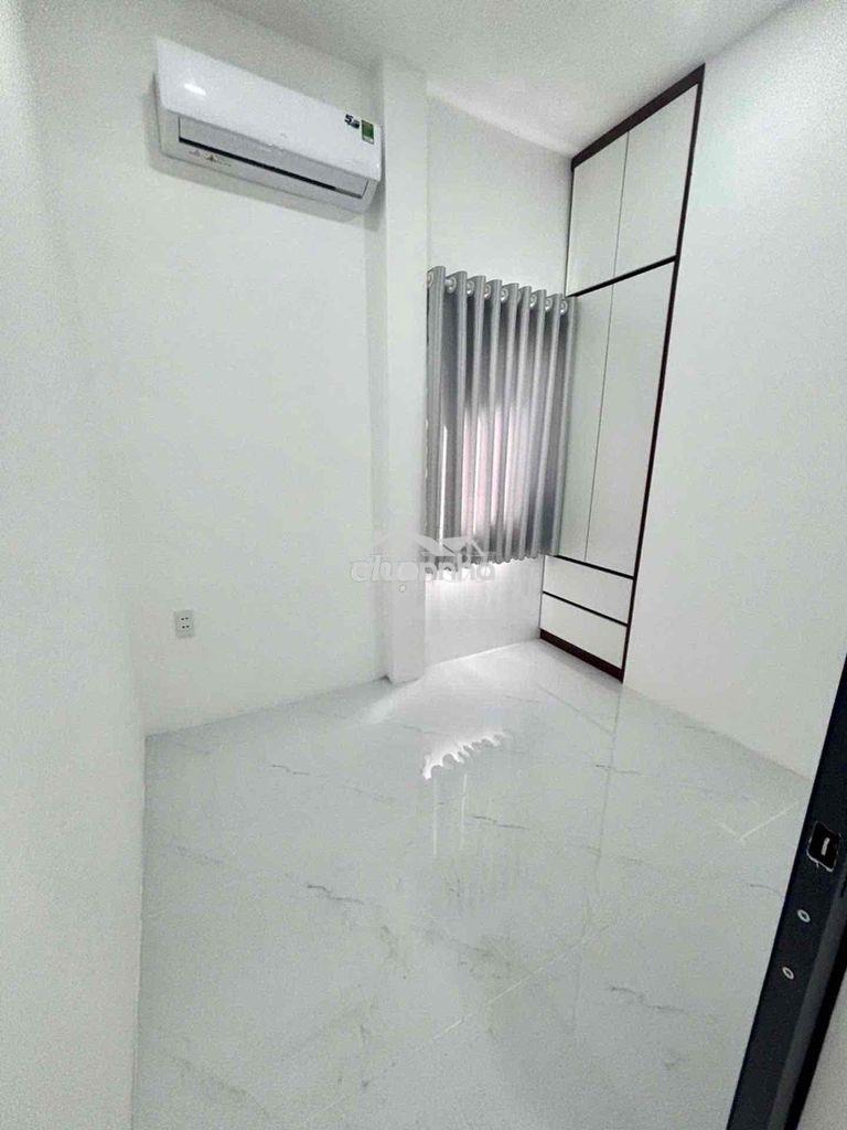 Ngay âu cơ, nhà 2 tầng, hẻm 3 gác thông thoáng, dọn vào ở ngay, giá 2. - 3