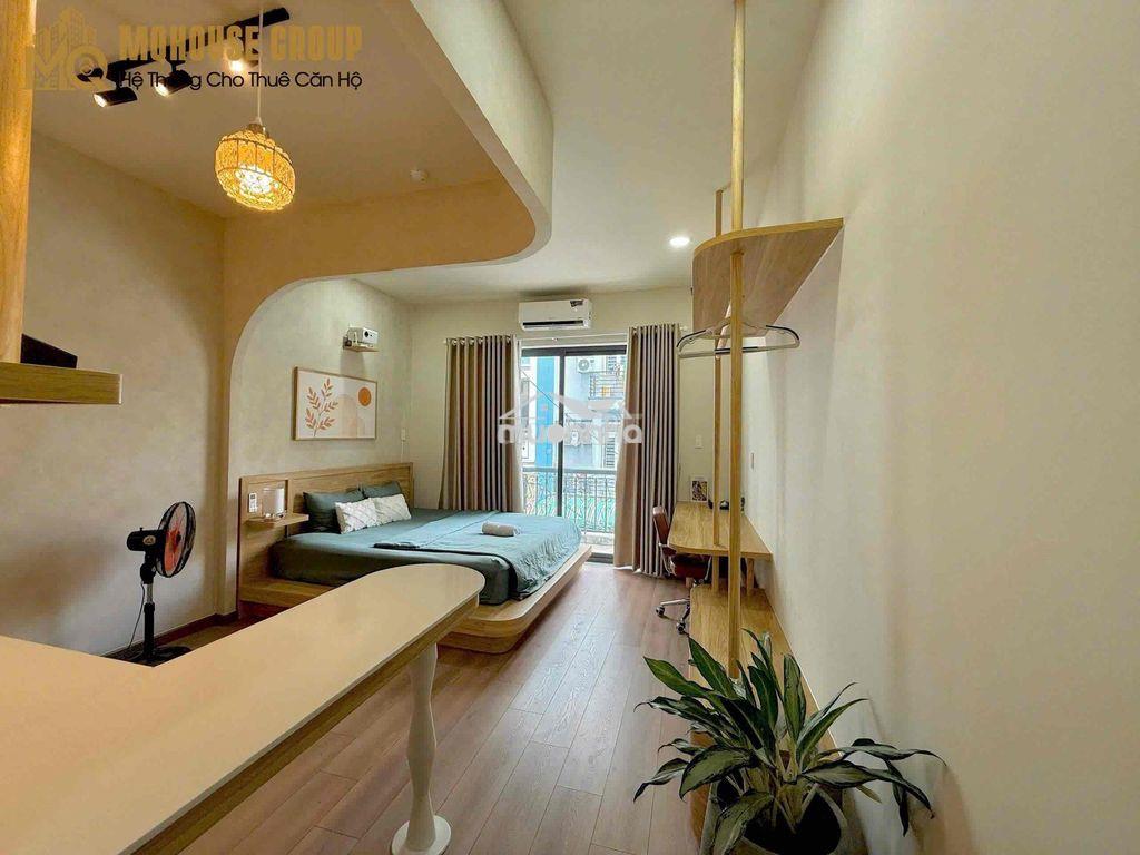 Cho thuê căn hộ studio ban công tone gỗ gần vòng xoay điện biên phủ - 2