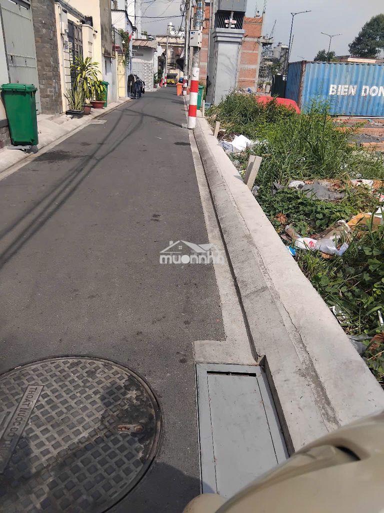 Chính chủ bán lô đất 2 mặt tiền đối diện nhà ga t3 - 4
