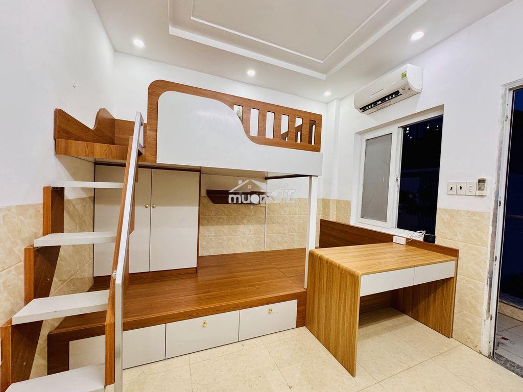 Ban công xô viết nghệ tĩnh, hutech ung văn khi - 3