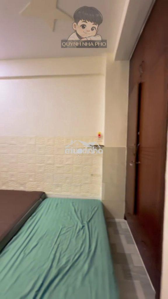 Bán căn hộ chung cư hạnh phúc quận 5, 50m2 - 2.7 tỷ - 2
