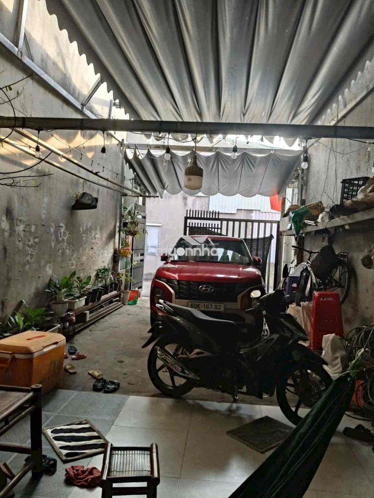 Cho thuê căn nhà,phường bửu hòa. hẻm ô tô , có sân ô tô
