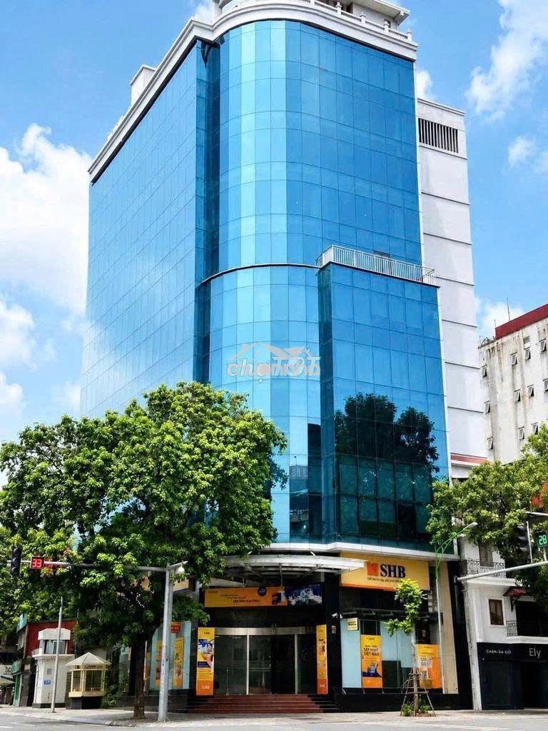 🏢 Cho thuê căn góc 2 mặt tiền đường hai bà trưng dt 9m x 27,5m quận 3