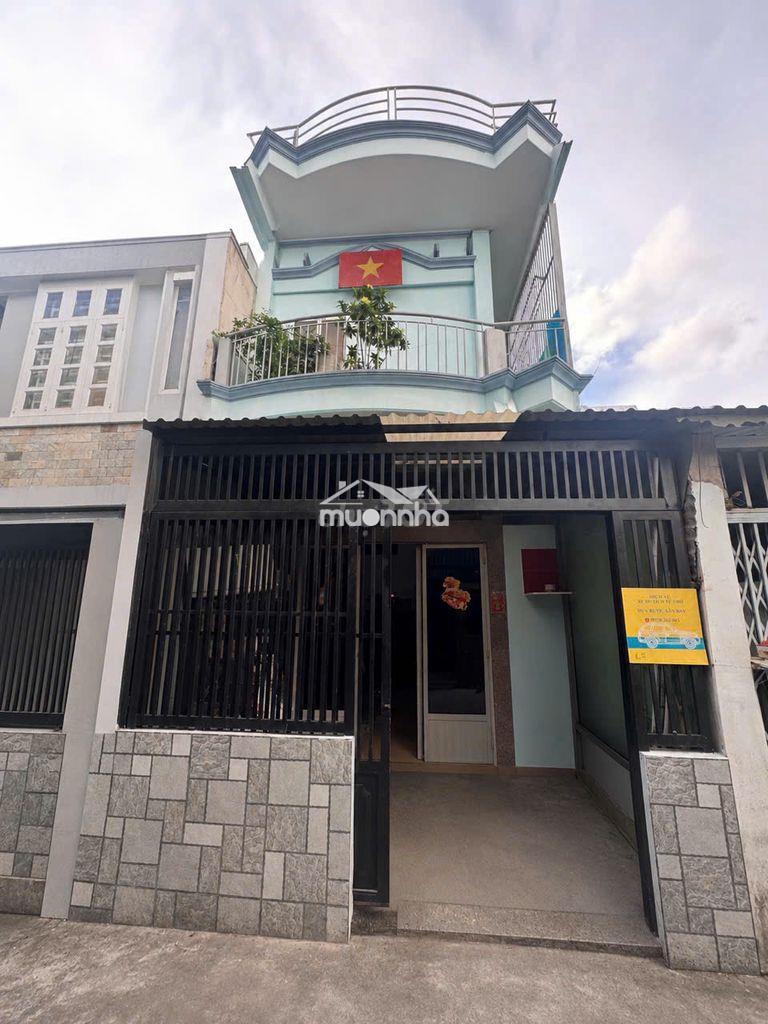 Nhà 2 lầu (4.5x17) cư xá phú lâm a