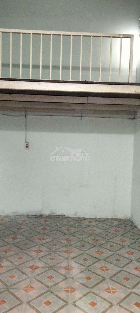 Cho thuê phòng trọ có gác, toilet riêng - 2
