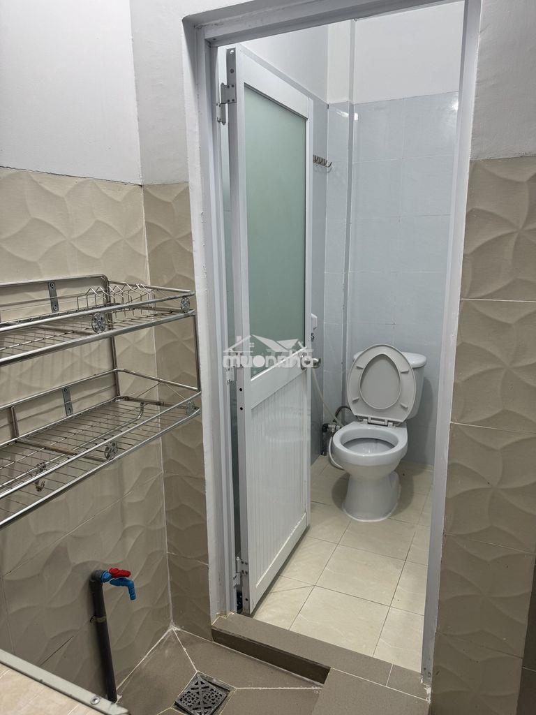 Cho thuê phòng trọ mới xây – hẻm xe hơi – có máy lạnh - 2