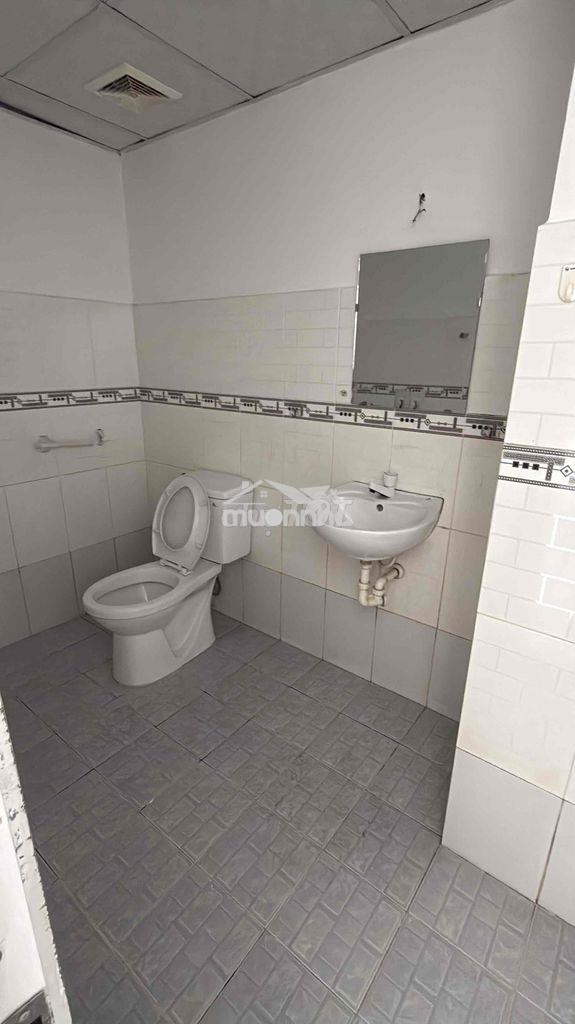 Em chính chủ cần bán nhanh căn 33,9m2 block a lầu 8 lê thành tân tạo - 4