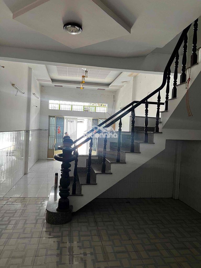 Cho thuê nhà hẻm nvq. 4.2 x 15m. lửng. 2pn. 2wc. giá 7 triệu - 2
