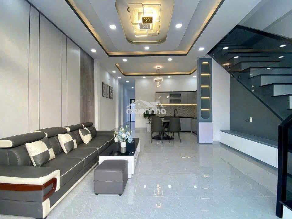 Bán nhà 2 lầu  ngay cây xăng đức hưng- đường đồng khỏi-sổ riêng thổ cư - 3