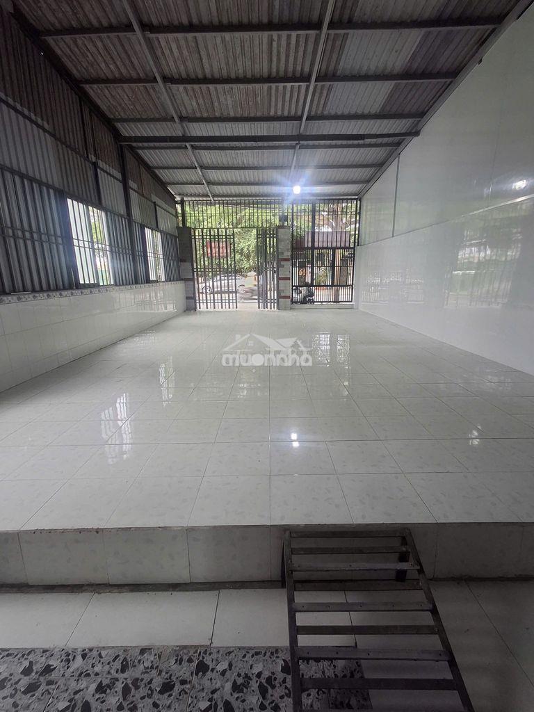Cho thuê nhà nguyên căn mặt tiền nguyễn văn tạo có mặt bằng kinh doanh - 3