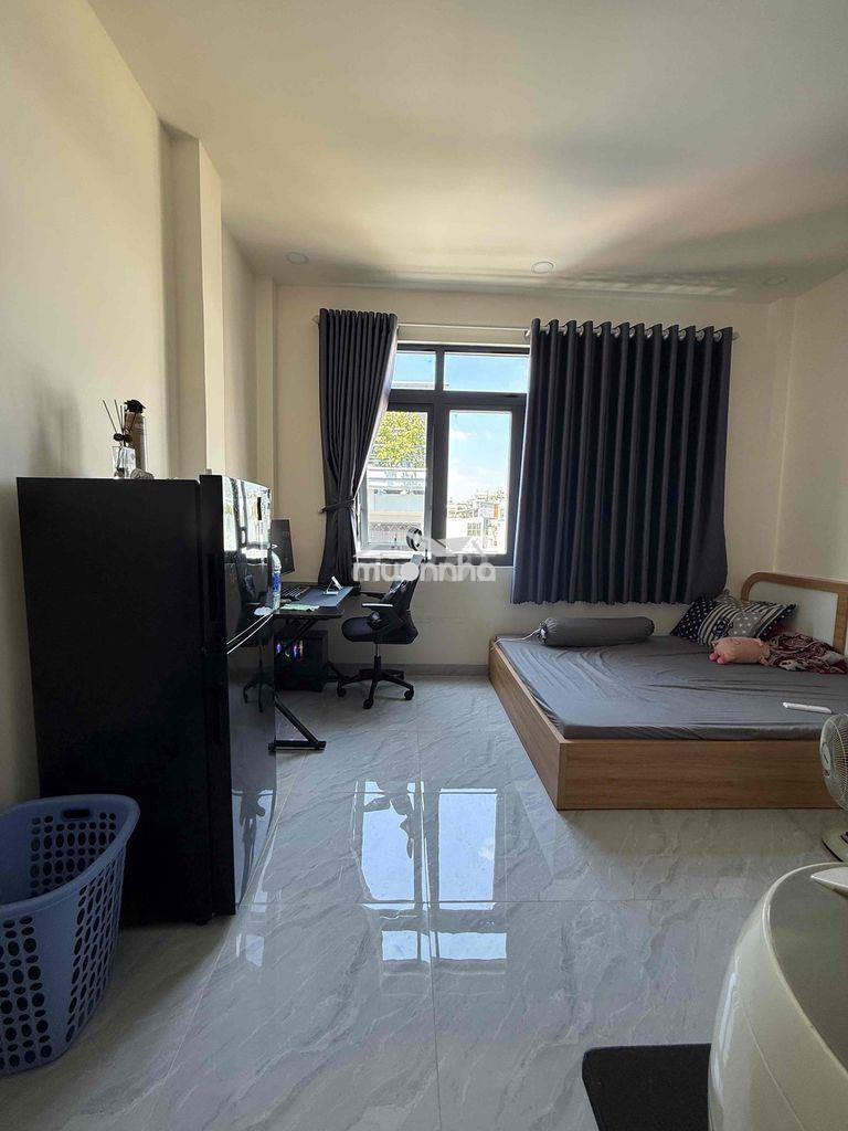 🏡 Phòng pass ngay ngã tư bảy hiền - lạc long quân - cửa sổ trời