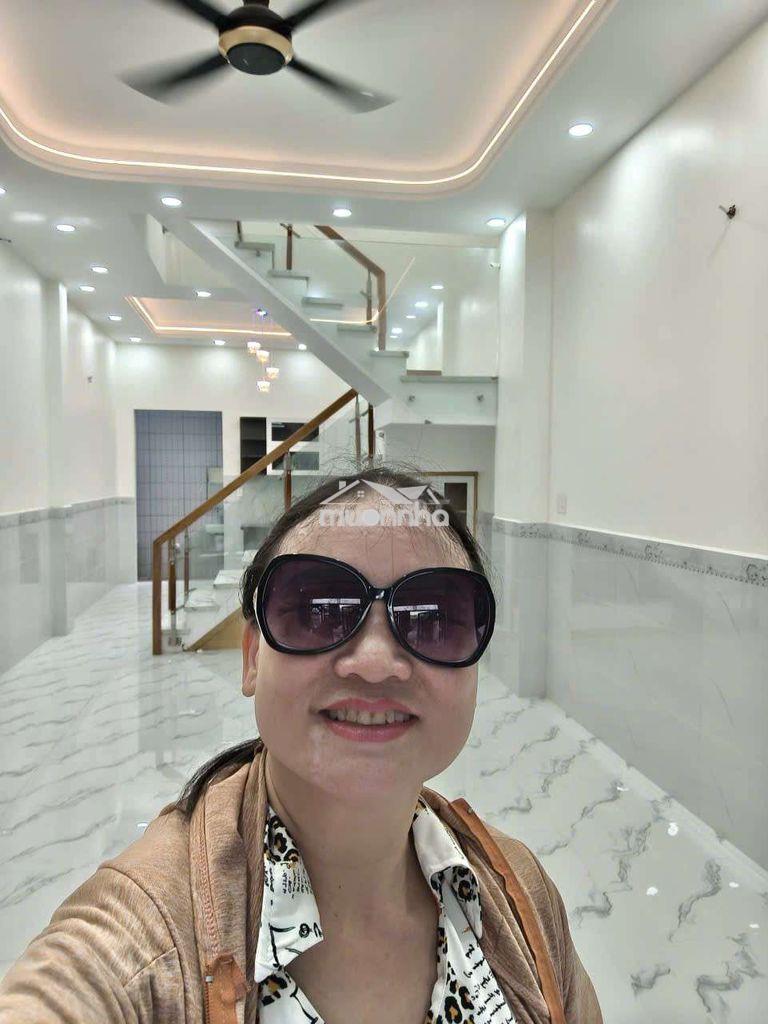 Hẻm xe hơi 70 m2 , chỉ 4,3 tỷ - 4