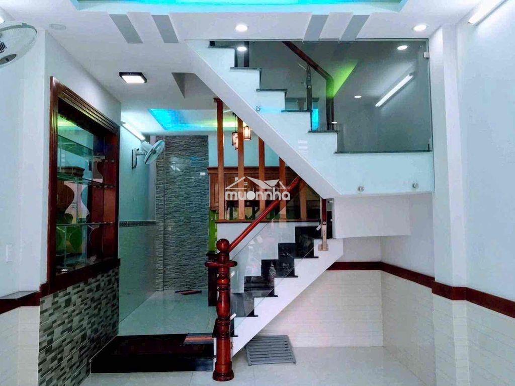 Cho thuê nhà 4x11 1lầu 2pn 3wc có máy lạnh lê văn thọ p16 - 2