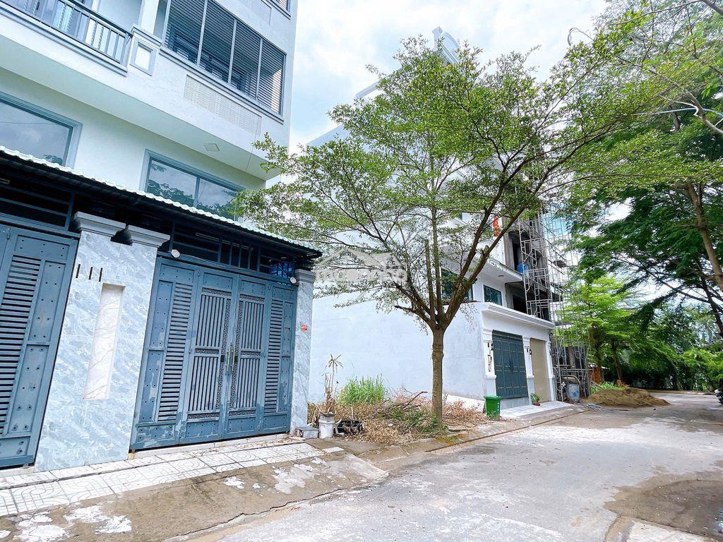 Chủ bán 2 mặt tiền, 122m2, chỉ 100m ra lê văn lương, 4.6 tỷ - 4
