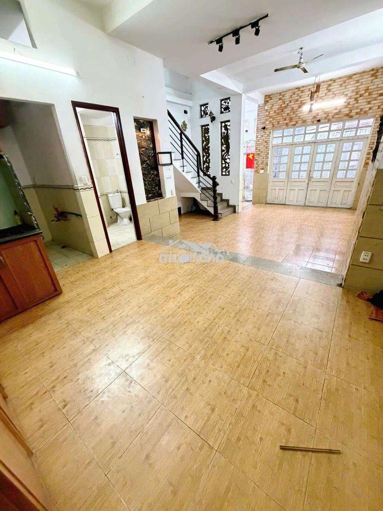 Nhà nguyên căn gò dầu. quận tân phú (3pn, 4wc). hẻm xe hơi. dtsd 252m2 - 4