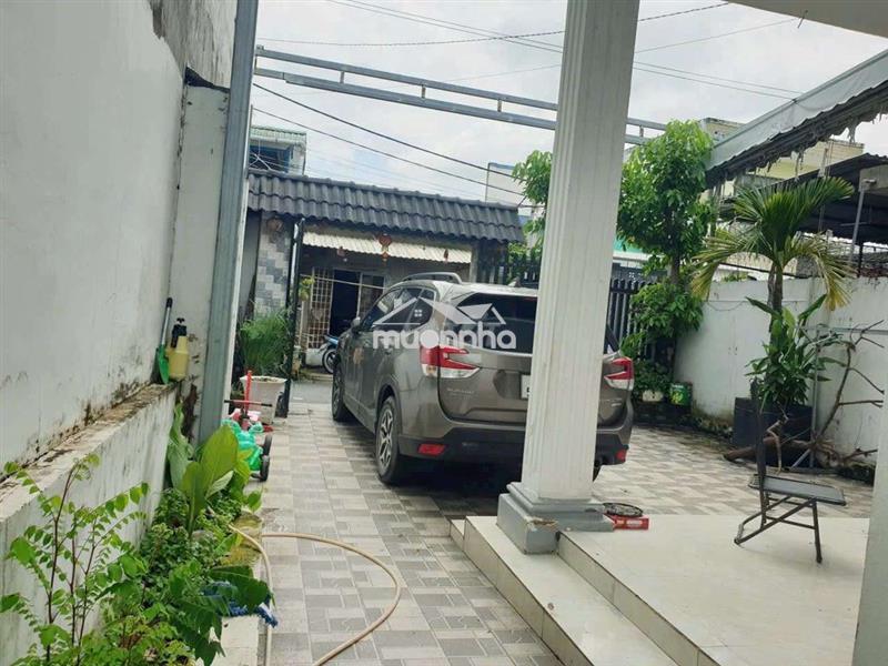 Biệt thự sân vườn 180m2 sân đậu oto 2pn đường 8 gần cầu vượt linh xuân