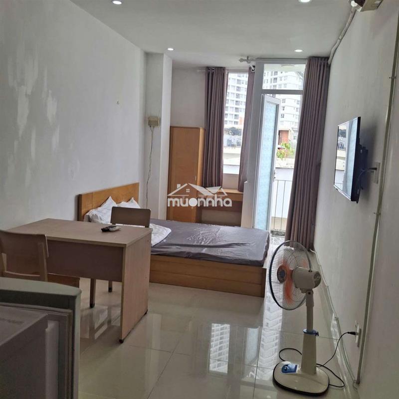 Chdv full nội thất có ban công mini tại 793 trần xuân soạn, q7