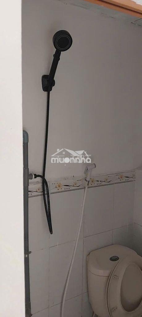 Bán nhà nhỏ quận 6 , hẽm xe hơi tới nhà, sổ hồng riêng ko qui hoạch - 2