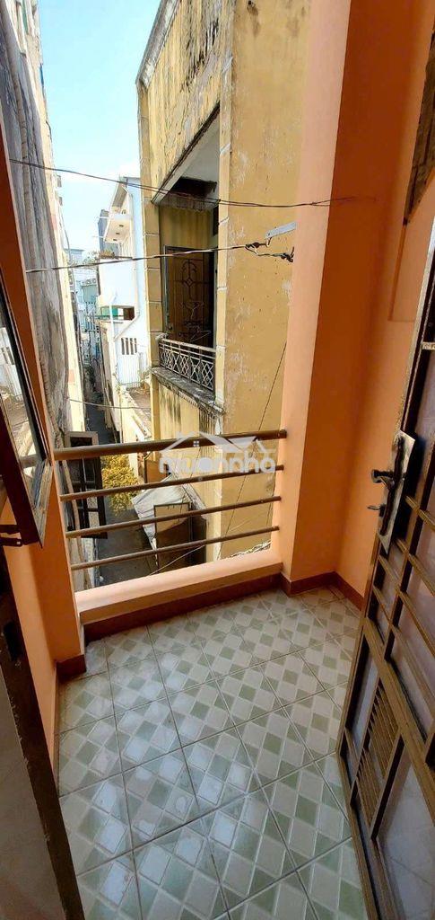 🏠🏠 Cho thuê nhà hẻm 4m đường phan văn trị, p2, q5
💢 dt 3m❌8m - 4