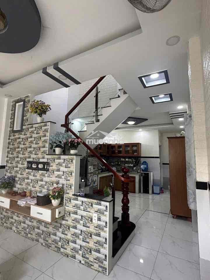 Nhà trệt lầu 2pn 2wc