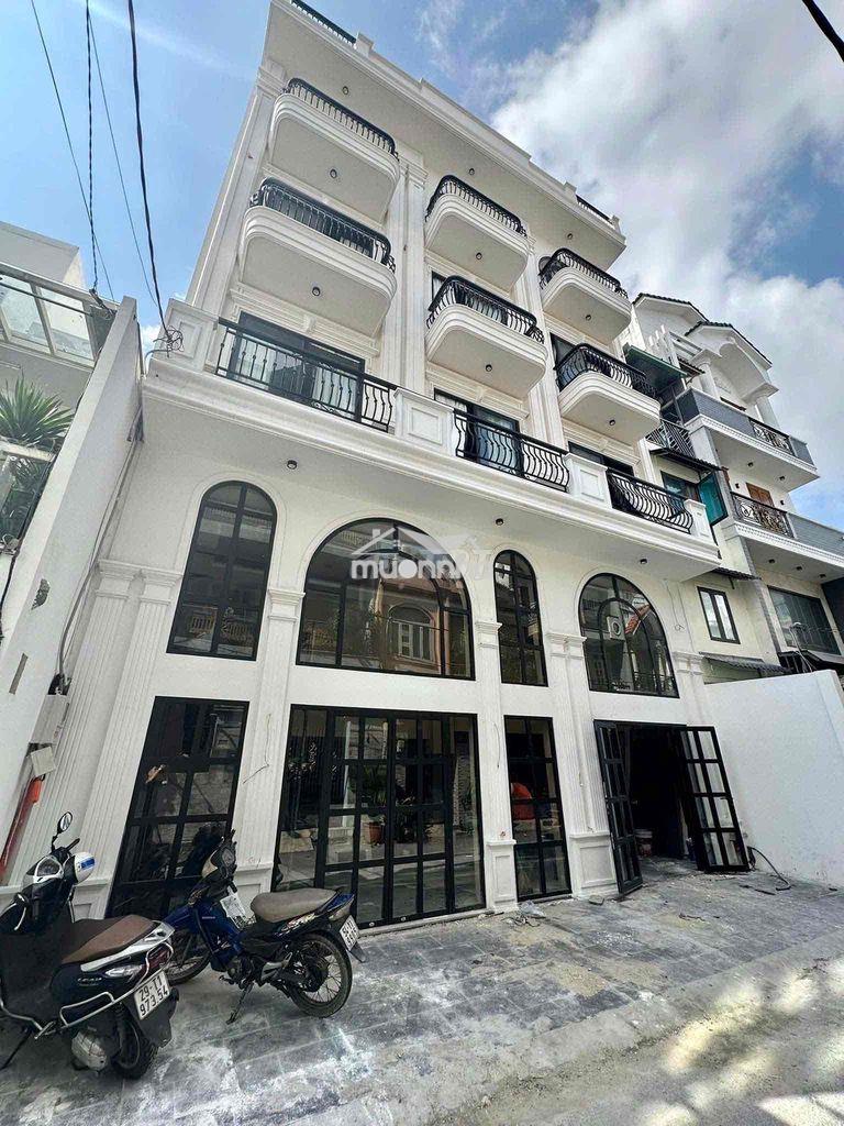 New 100% ! phòng ban công, tách bếp tại hai bà trưng quận 3 - 4