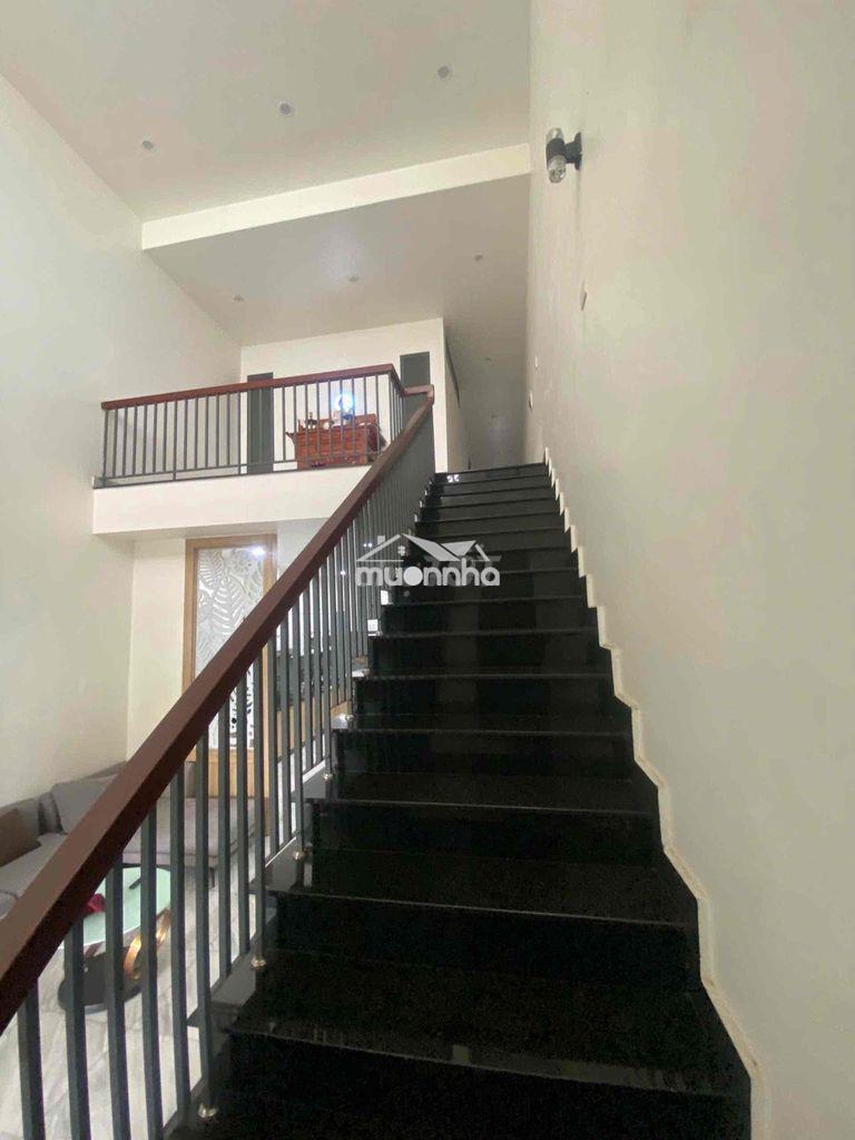 Nhà trệt lầu đường xe hơi phú mỹ 3pn chỉ 8tr - 4