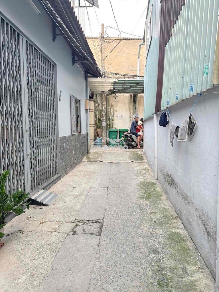 🏡 Nhà xinh 2 tầng – gần ngã tư thủ đức, sát ga metro – chỉ 2.4 tỷ ✨ c