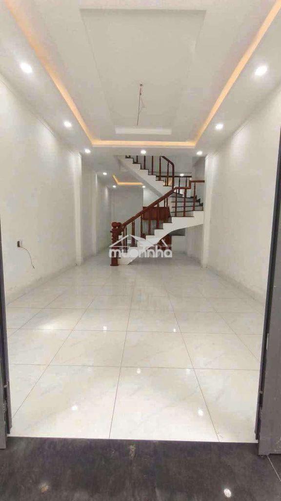 Cho thuê nhà 4 phòng ngủ tân phước khánh giá 7 tr/ tháng - 2