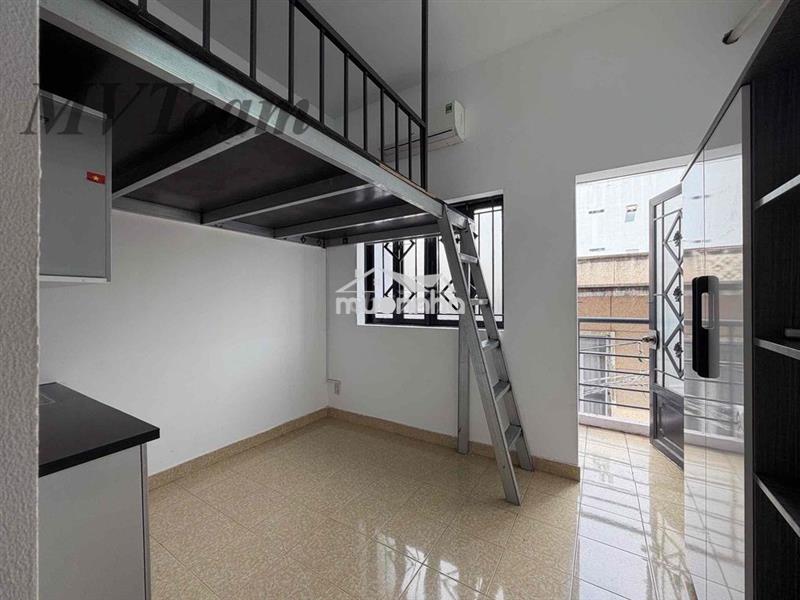Cho thuê phòng balcon 20m2_gác lửng thoáng_hẻm oto_thành thái quận 10