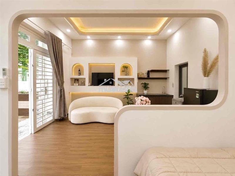 Căn hộ cc 1 phòng ngủ , 1 phòng khách , full nội thất , nuôi thú cưng
