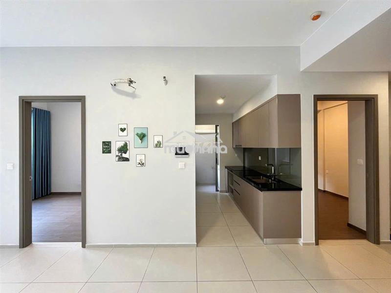 Westgate 2pn giá 6.8tr/tháng, nhà trống sẵn bếp rèm