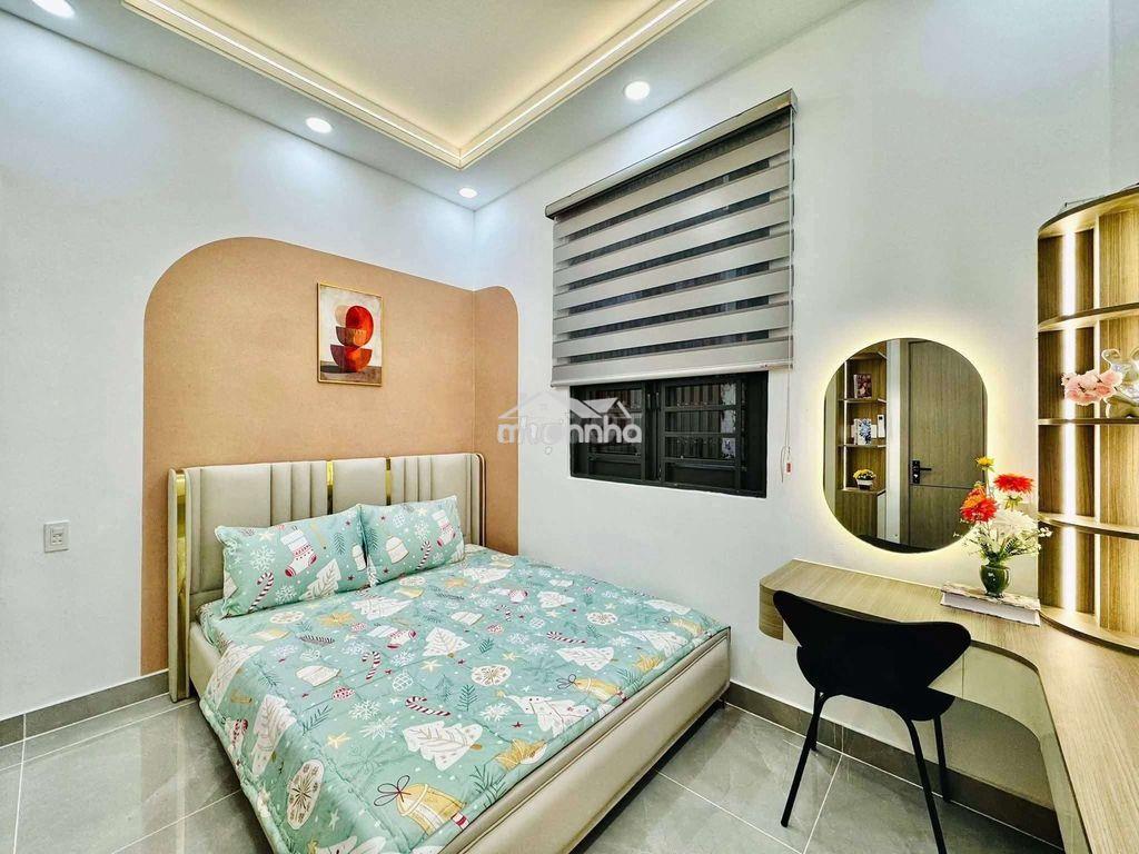 –Ngay huỳnh tấn phát _ gần huỳnh thị đồng
4 tầng _64m2. hon 6 đ (tl) - 4