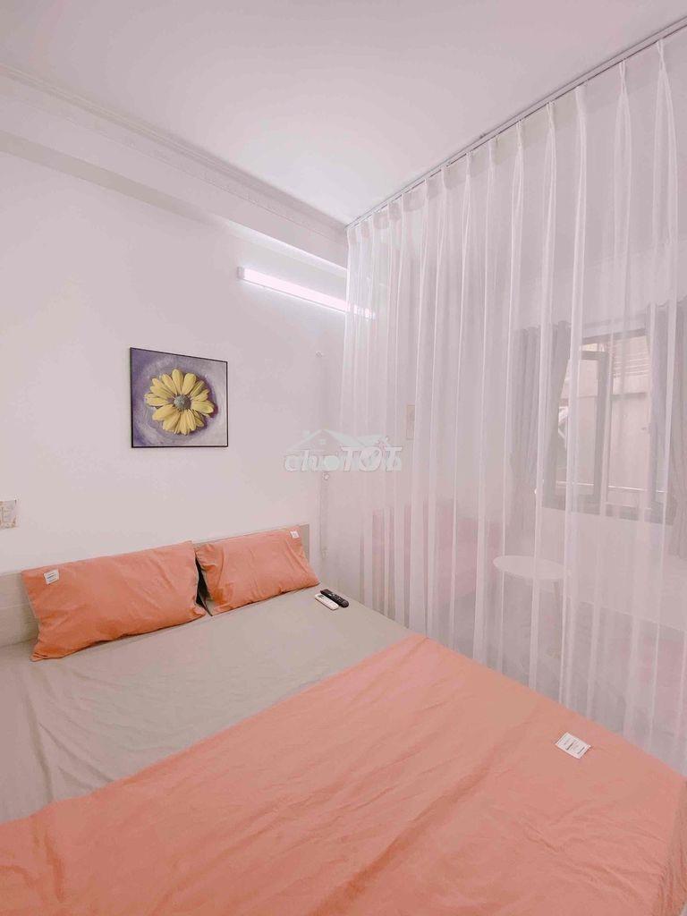 Cho thuê chdv 1pn có balcol - 40m2 gần bến thành