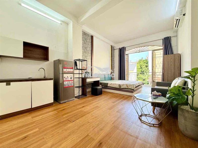 Cho thuê studio 35m2 balcon giặt riêng full nt ngay tân định quận 1