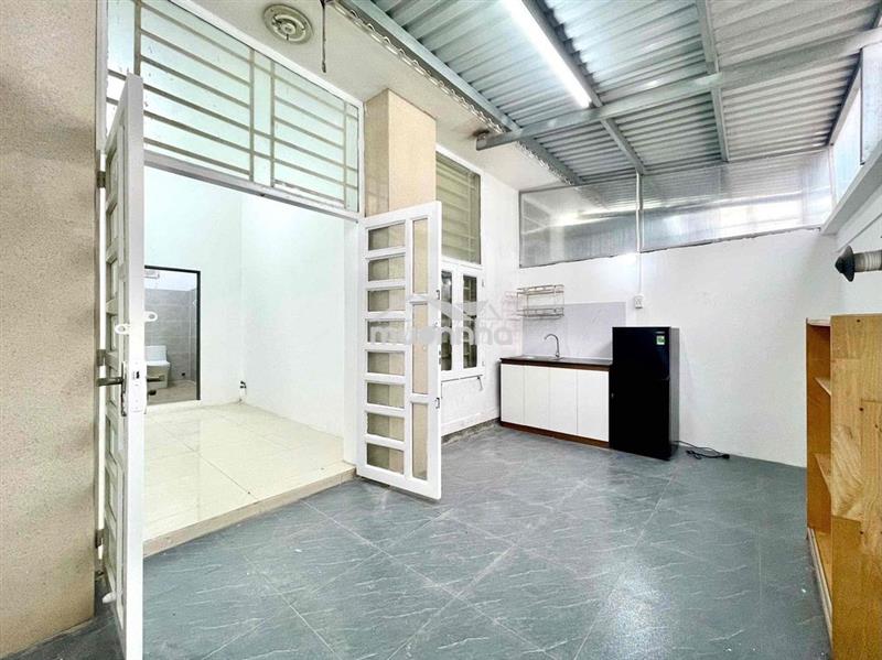 Cho thuê căn 2pn mới khai trương cách đh văn lang cs3 700m
