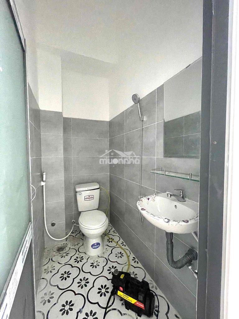 Chdv ban công tách bếp ngay ngã tư phú nhuận đầy đủ nội thất - 4