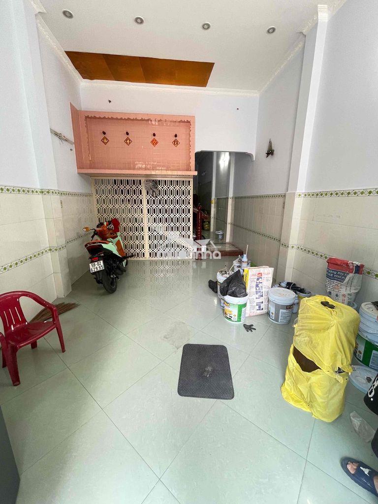 Nhà hẻm 10m luỹ bán bích.tân phú.dt:4 x 17 trệt 3lầu 5pn 5wc