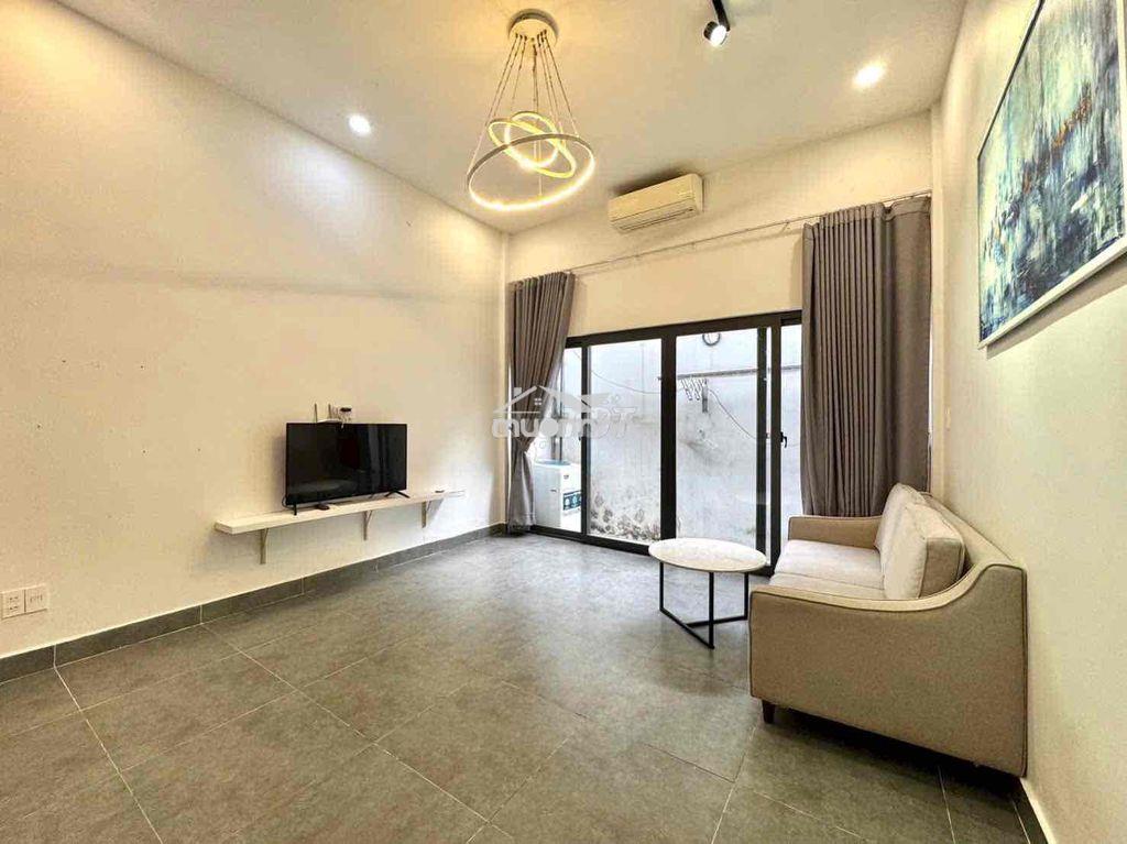 Duplex 1 phòng ngủ – trần cao không chạm đầu - 4