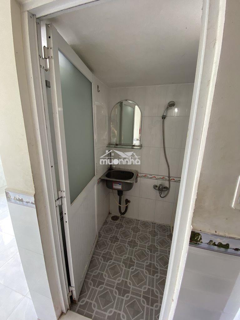 Phòng trọ ban công & cửa sổ thoáng mát - ngay etown cộng hòa - 4