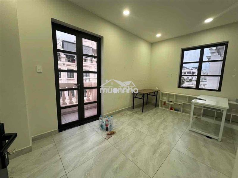 Cho thuê văn phòng cityland, có 2 phòng, có thang máy