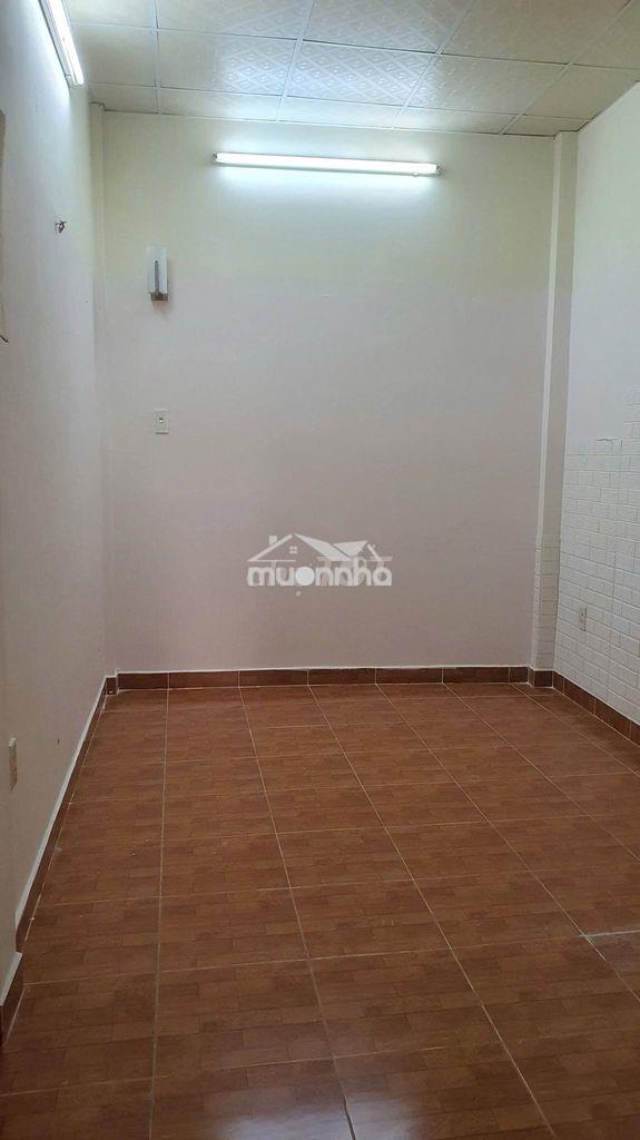 Cho thuê hẻm lạc long quân q.tân bình, 3x15, 1trệt 1lửng 1lầu, 3pn 2wc - 2