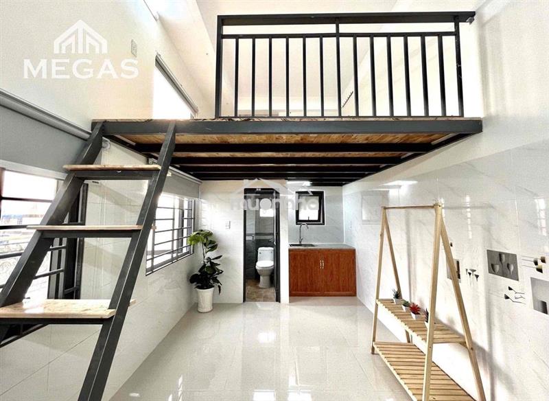 Phòng trọ gác cao cửa sổ thoáng nhận xe điện, thú cưng