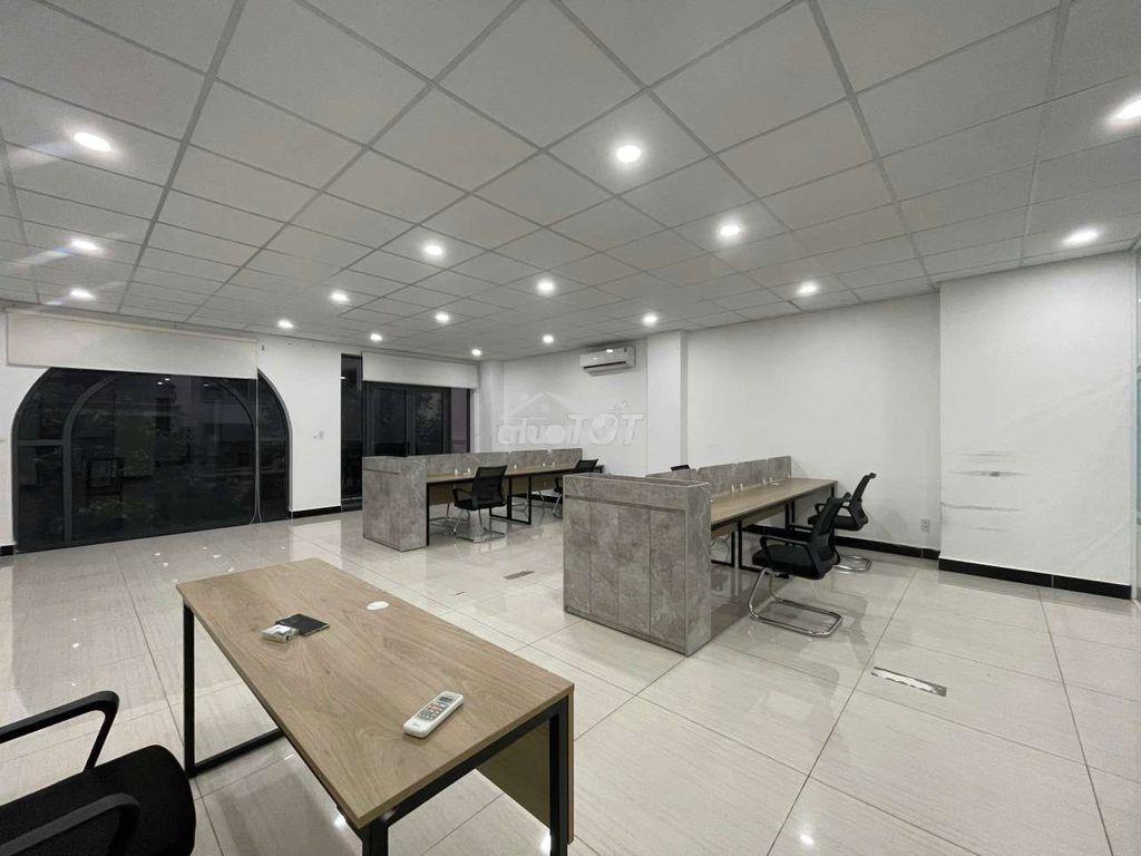 Nguyên tầng văn phòng 100m2 full nội thất, thang máy, máy lạnh đầy đủ - 4