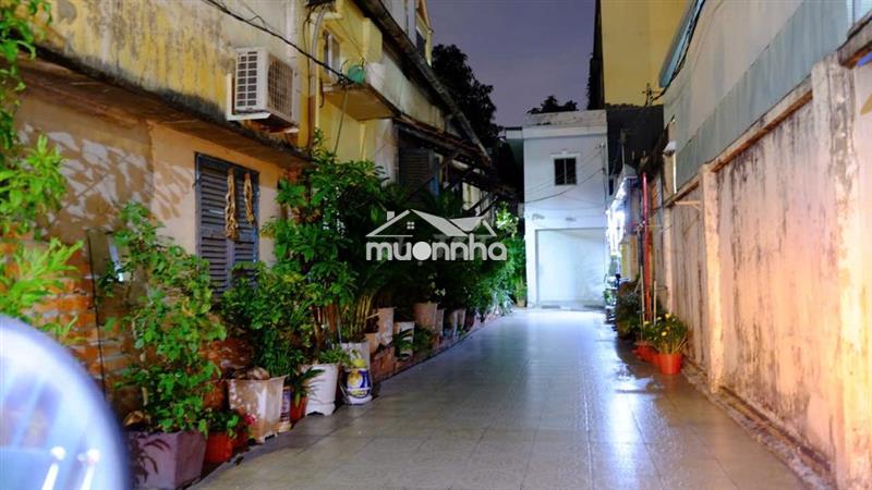 207vtsáu phòng trọ trệt, sân rộng, giờ giấc tự do