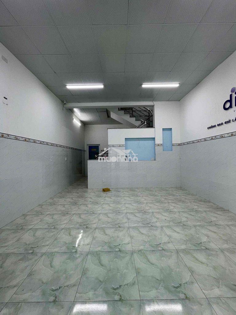 Nhà thuê (5m x 13m) có 3 phòng ngủ hẻm ô tô nhà mới sạch đẹp - 2